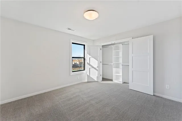 $995,000 | 2086 Northwest O'Brien Road, Lee's Summit, MO 64081