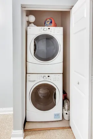 $3,400 | 8 West Monroe Street, Unit 704, Chicago, IL 60603