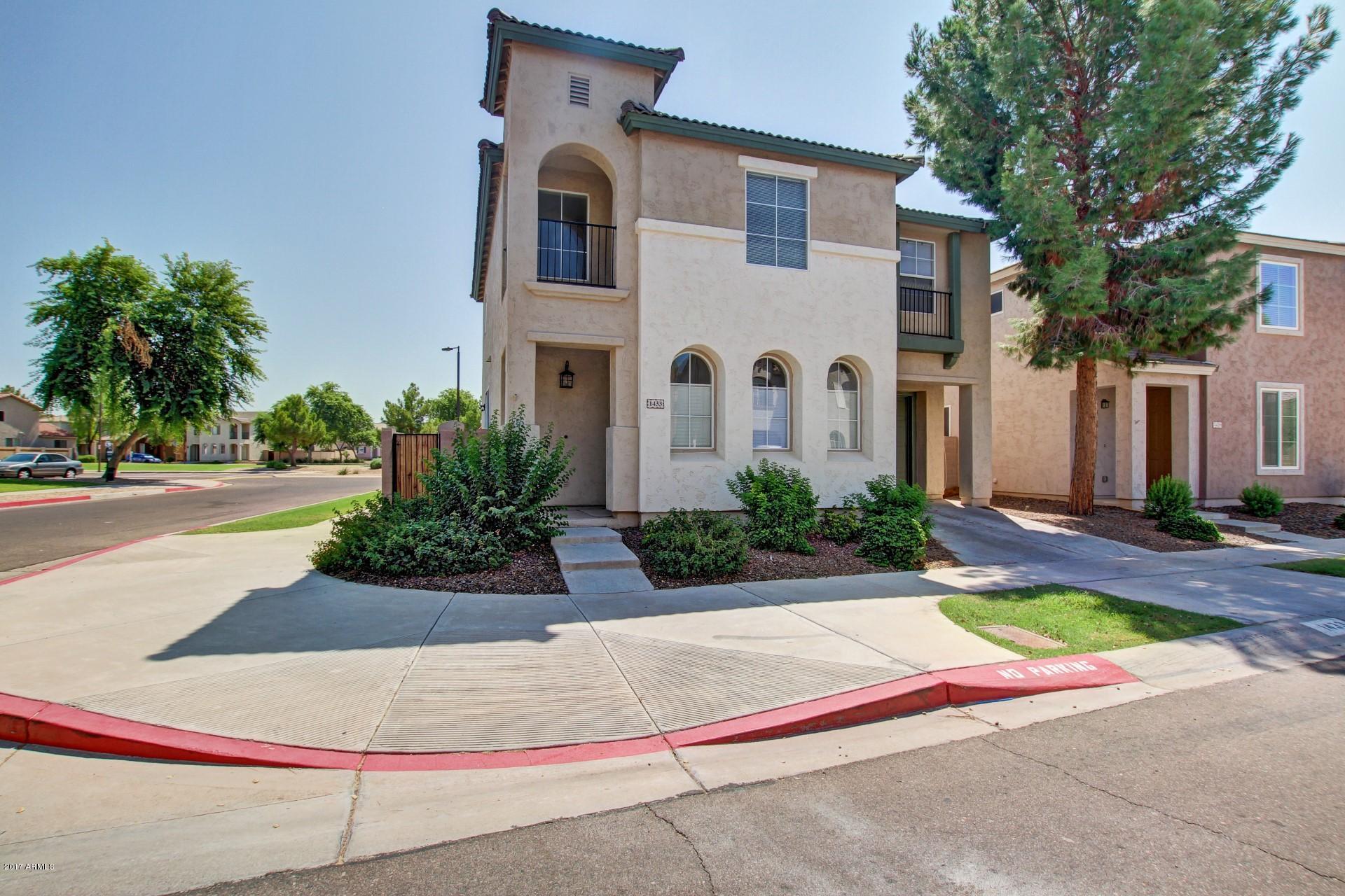 1433 East Bloch Road Phoenix, AZ 85040 - Photo 3 of 30 Bloch (3)