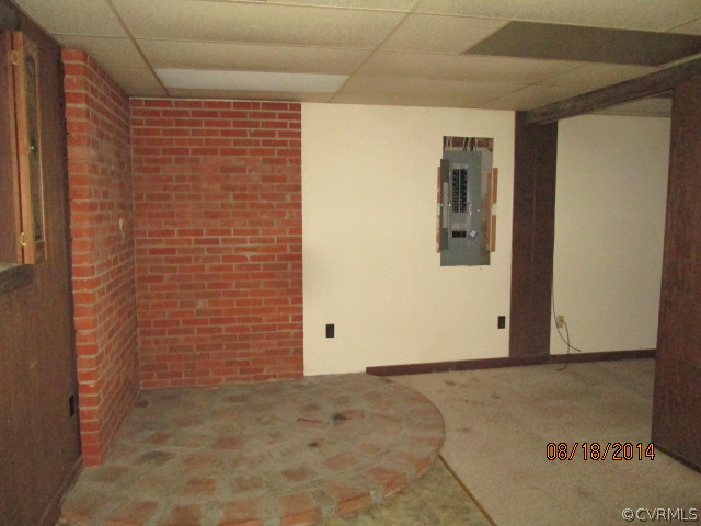 6710 Washington Road Quinton, VA 23141 - Photo 8 of 10 Gallery Image 8
