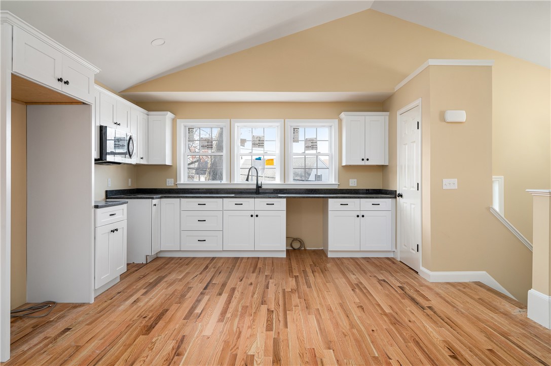 23 Henry Street Woonsocket, RI 02895 - Photo 10 of 33 Gallery Image 10