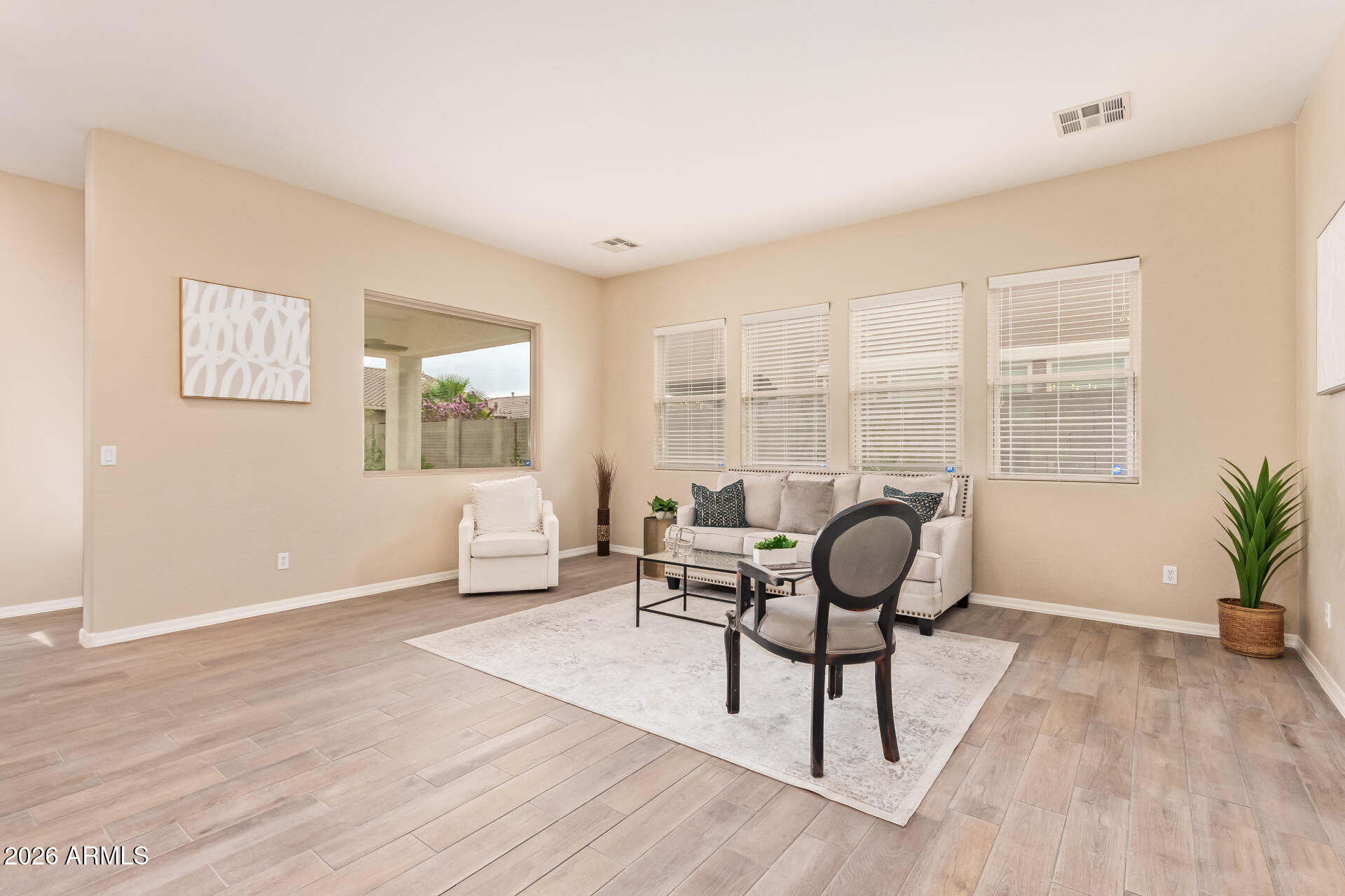 17975 West Agave Road Goodyear, AZ 85338 - Photo 6 of 68 08 - Agave