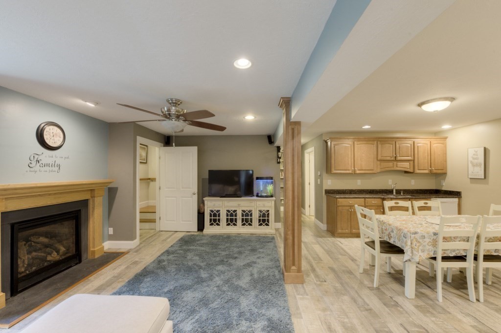 225 Gray Road Templeton, MA 01468 - Photo 24 of 42
