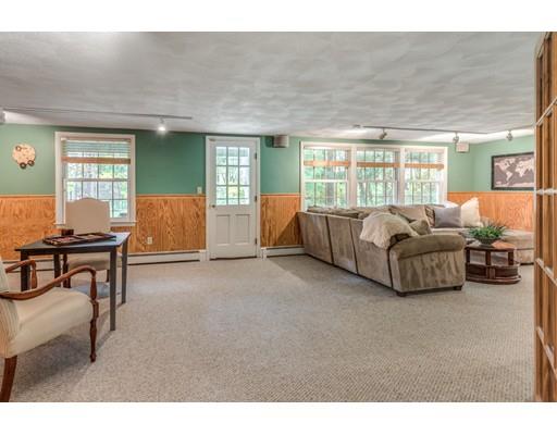 175 Locksley Road Lynnfield, MA 01940 - Photo 24 of 30 Gallery Image 24