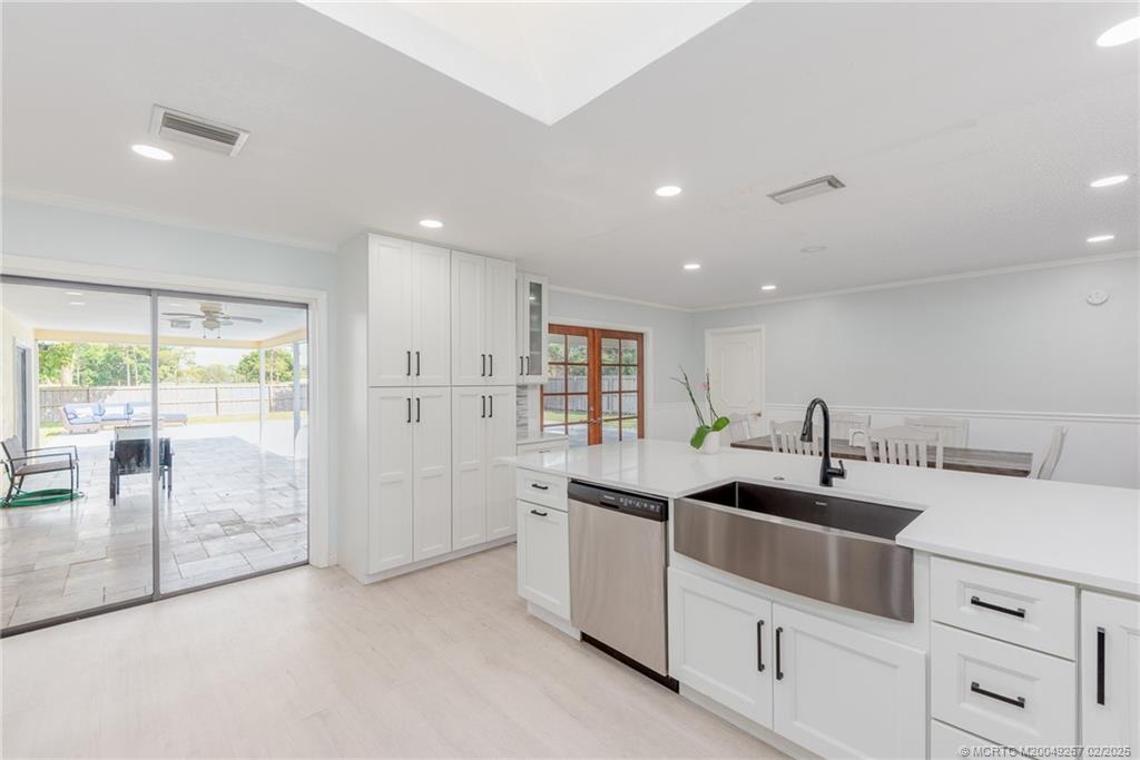1743 Northwest Spruce Ridge Drive Stuart, FL 34994 - Photo 10 of 31 Gallery Image 10