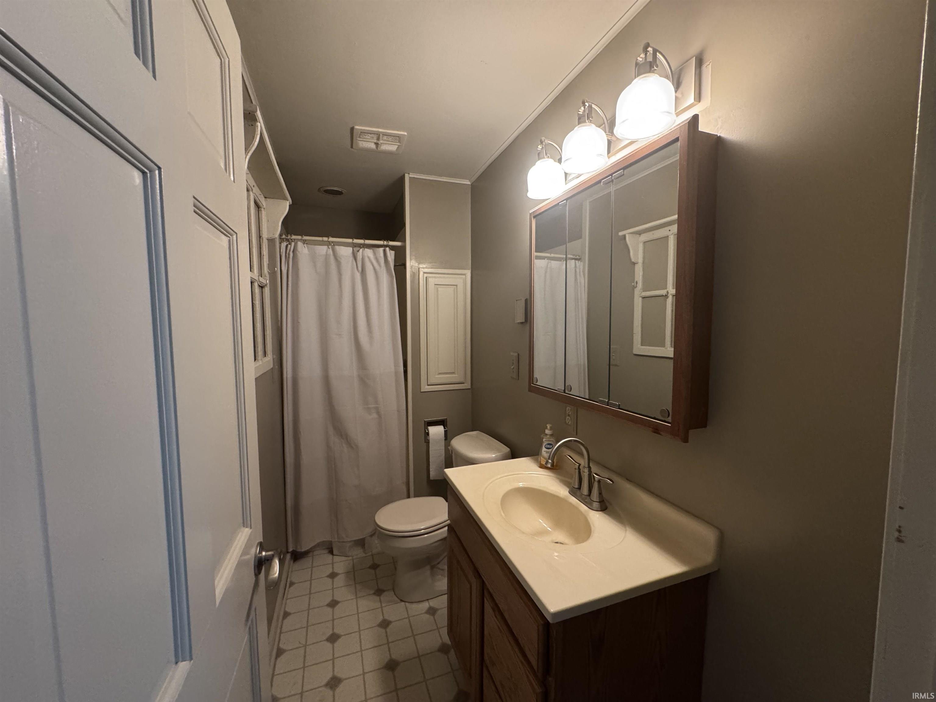 10690 North 175 East North Manchester, IN 46962 - Photo 2 of 29