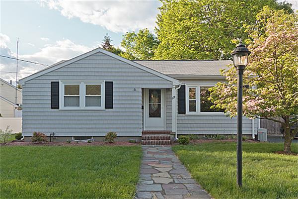 129 Roberts Road Medford, MA 02155 - Photo 1 of 26 Gallery Image 1