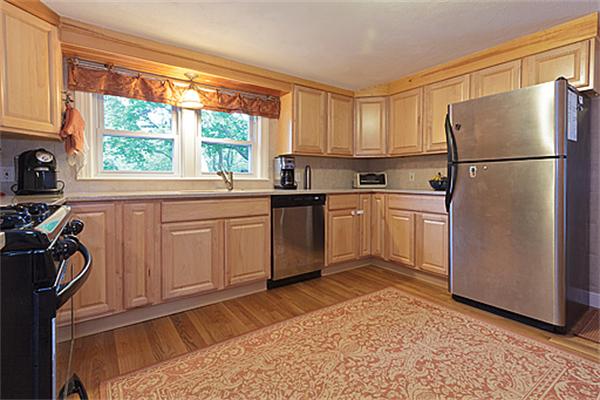 129 Roberts Road Medford, MA 02155 - Photo 2 of 26 Gallery Image 2