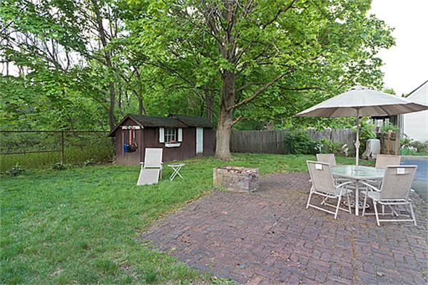 129 Roberts Road Medford, MA 02155 - Photo 24 of 26 Gallery Image 24