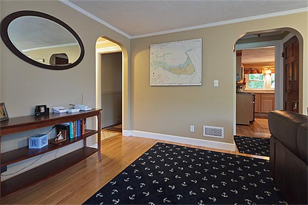 129 Roberts Road Medford, MA 02155 - Photo 9 of 26 Gallery Image 9
