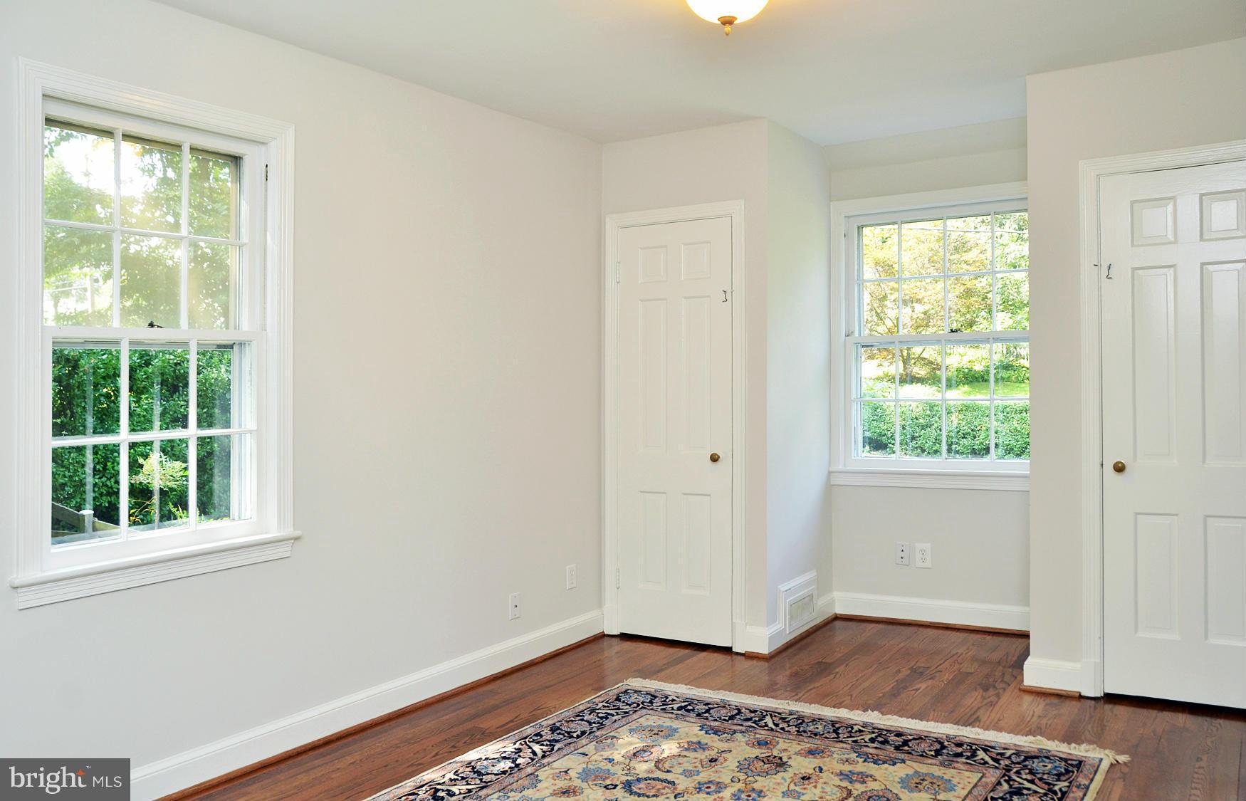 5711 Gloster Road Bethesda, MD 20816 - Photo 18 of 30 Interior (General)