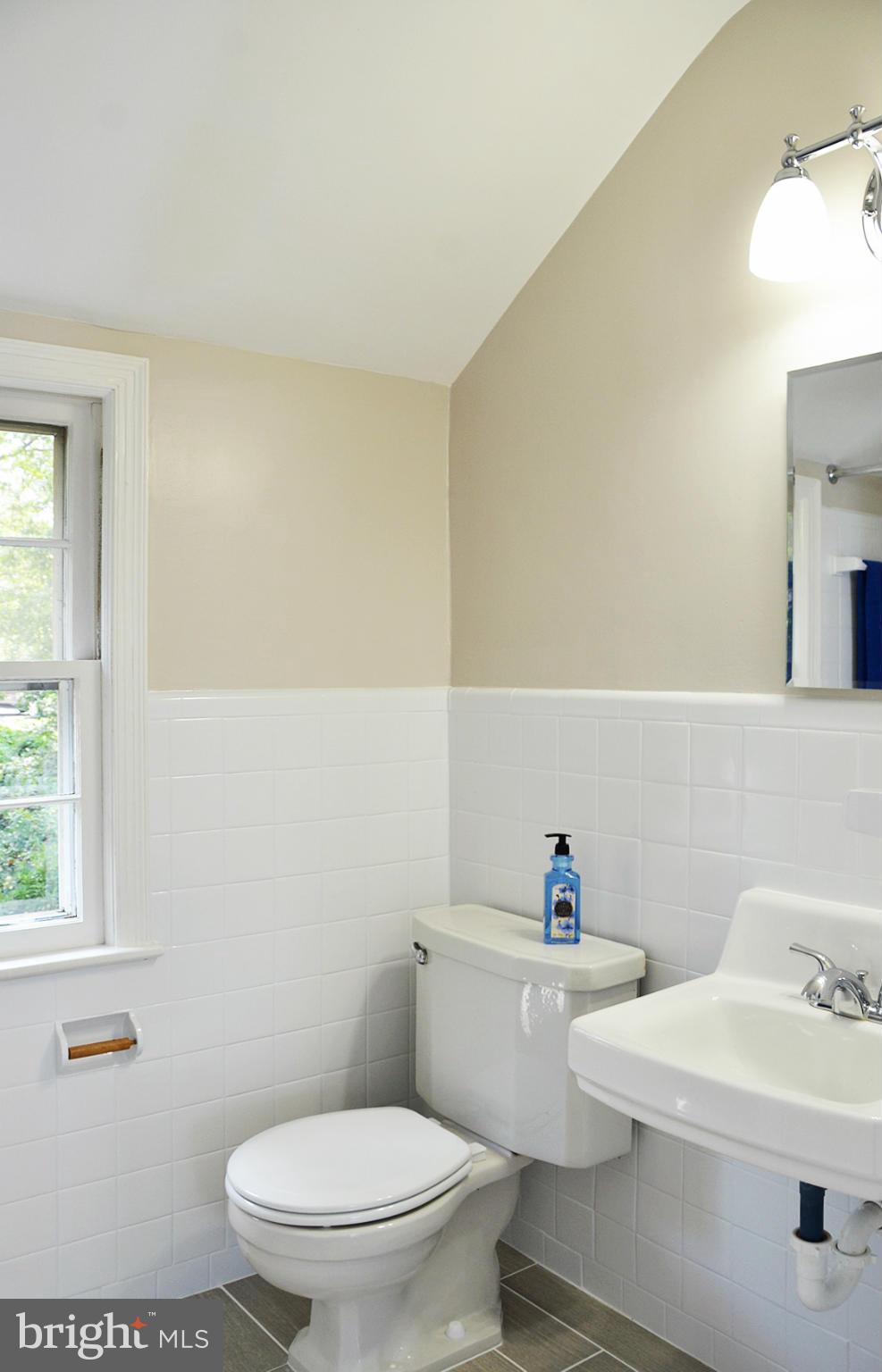 5711 Gloster Road Bethesda, MD 20816 - Photo 24 of 30 Bath