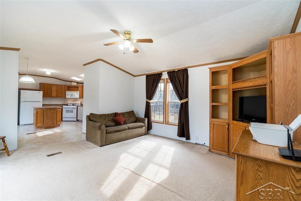 2998 Timberlane Road Harrison, MI 48625 - Photo 4 of 24 50038359-3.JPG