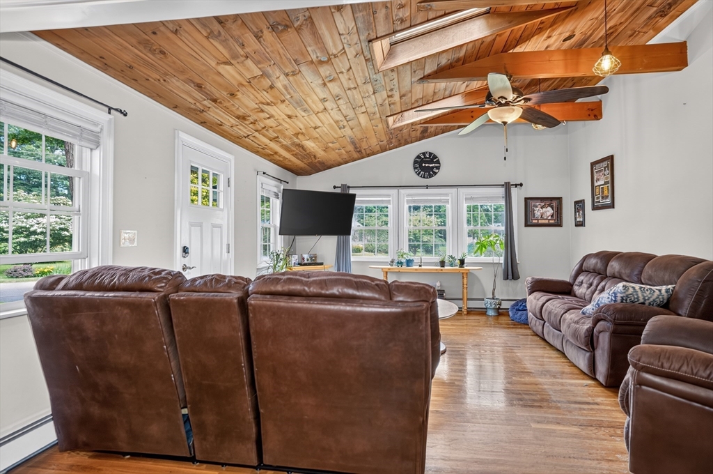 54 High Ridge Road Holden, MA 01520 - Photo 9 of 42