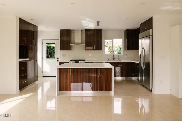 $5,500 | 2506 Weston Place, Glendale, CA 91208