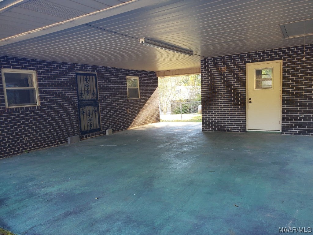 2135 Skipperville Road Ozark, AL 36360 - Photo 11 of 20 Gallery Image 11