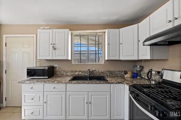 $195,000 | Undisclosed Address, Taft, CA 93268