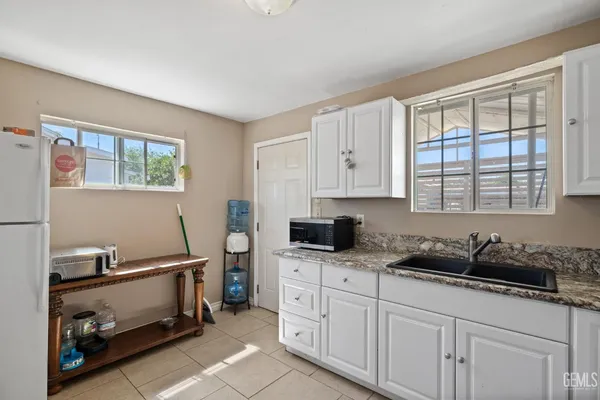 $195,000 | Undisclosed Address, Taft, CA 93268