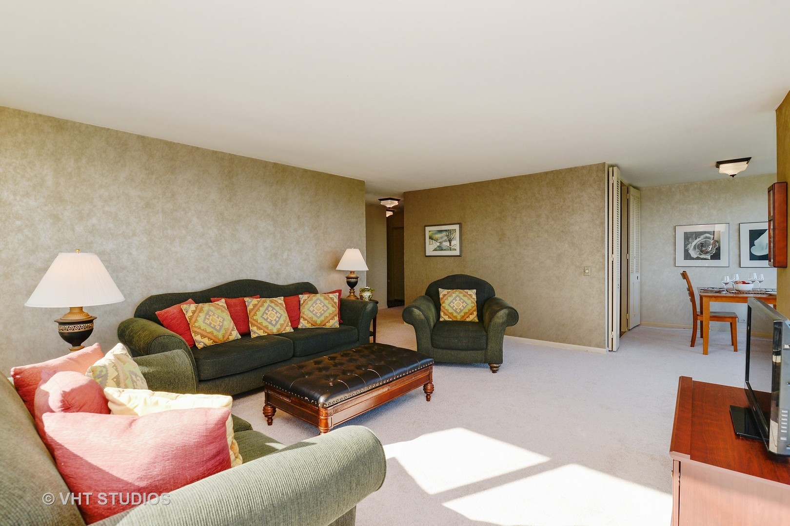 5445 North Sheridan Road, Unit 1912 Chicago, IL 60640 - Photo 7 of 17