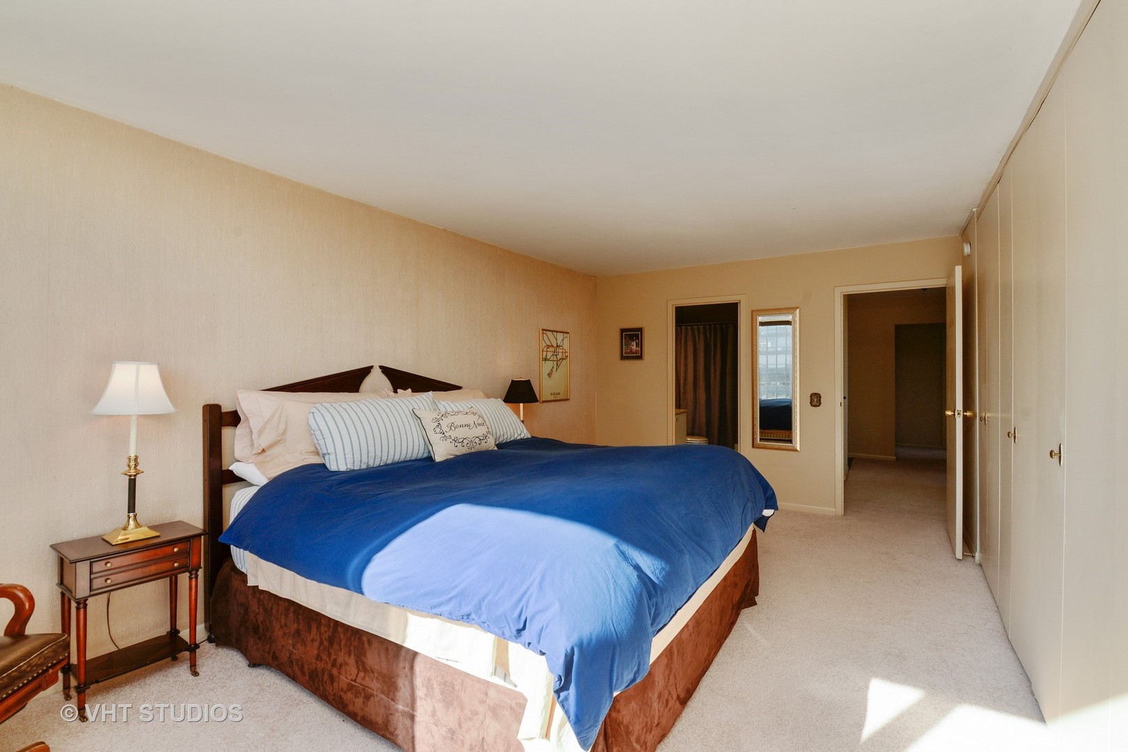 5445 North Sheridan Road, Unit 1912 Chicago, IL 60640 - Photo 10 of 17