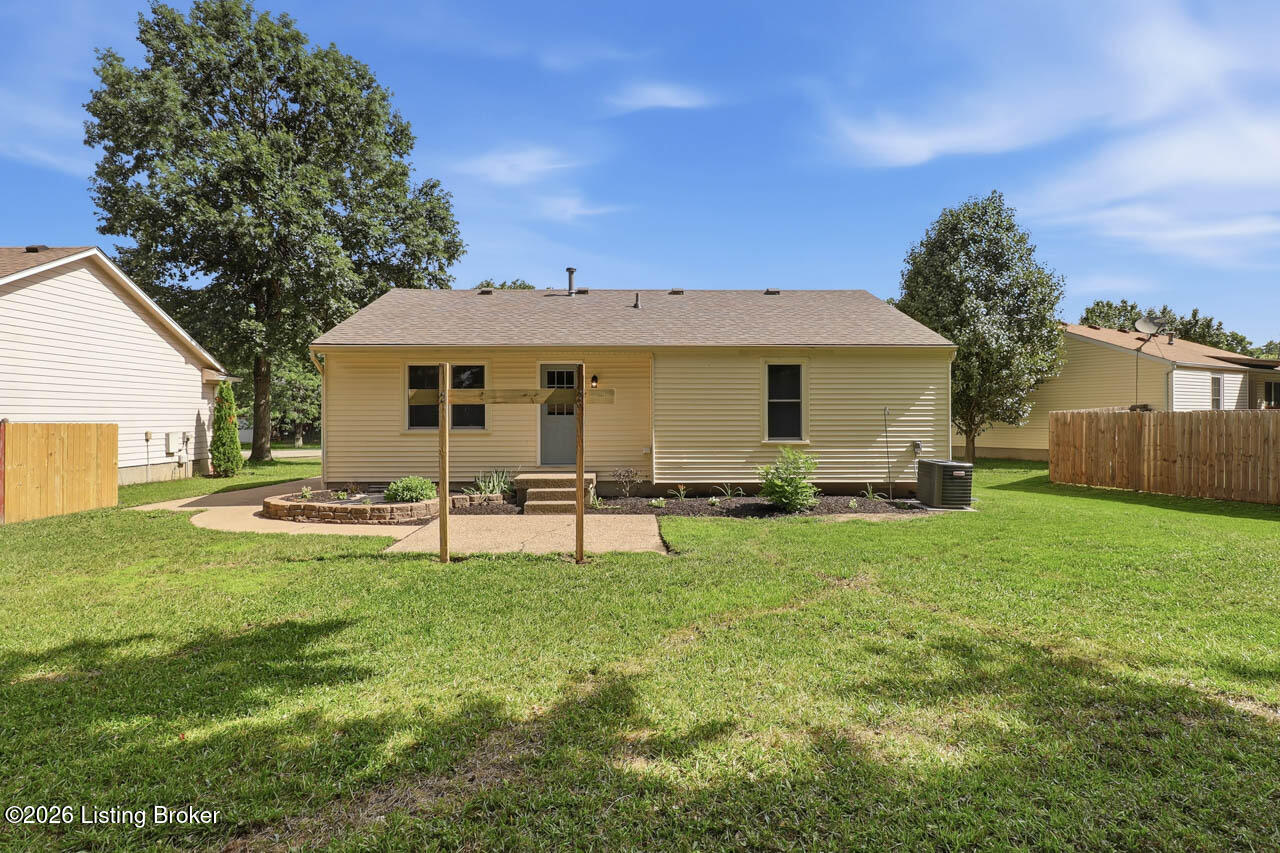 8410 Silver Fox Road Louisville, KY 40291 - Photo 32 of 40 8410 Silver Fox Rd - 34