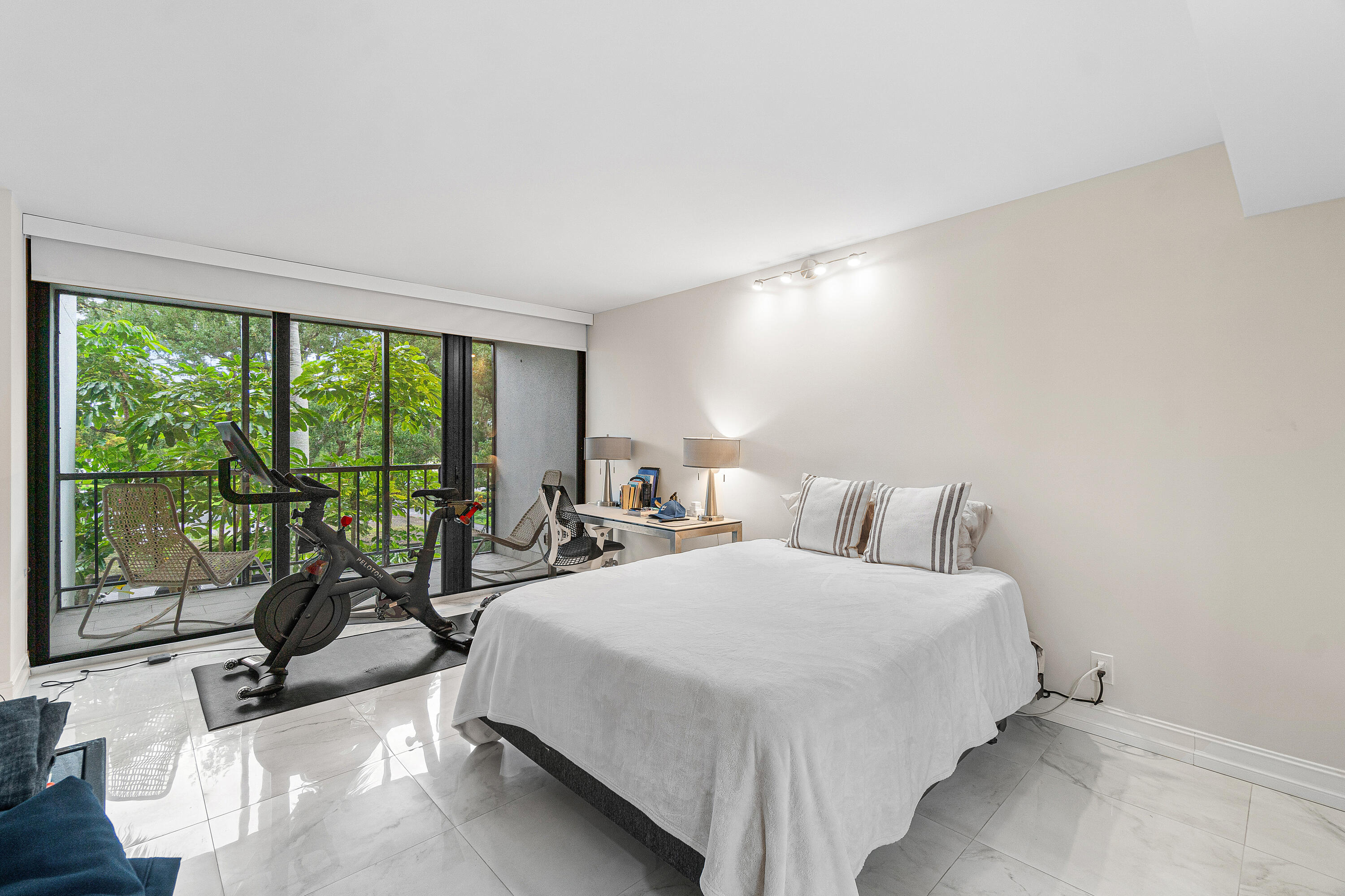 7768 Lakeside Boulevard, Unit 533 Boca Raton, FL 33434 - Photo 12 of 29 Primary