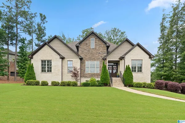 $579,900 | 221 Grey Oaks Drive, Pelham, AL 35124