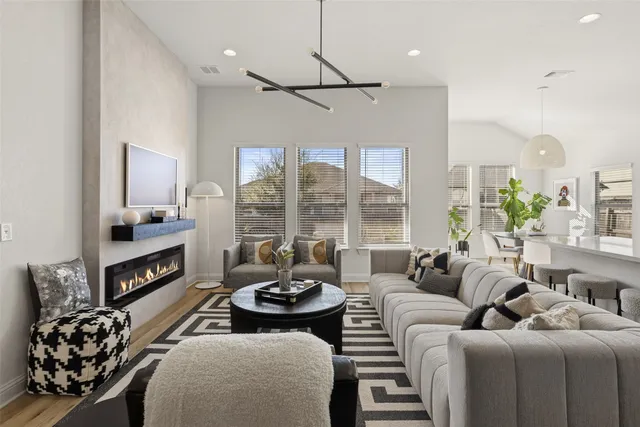 $425,000 | 16529 Summery Street, Manor, TX 78653