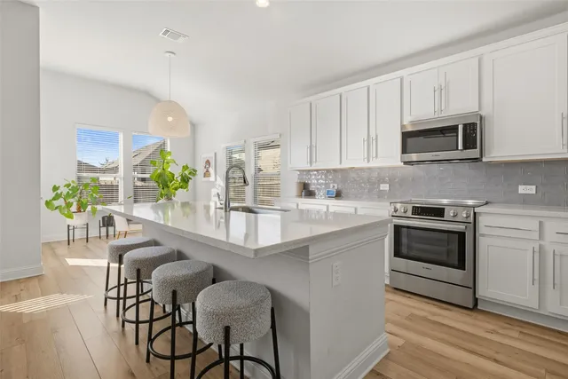 $425,000 | 16529 Summery Street, Manor, TX 78653