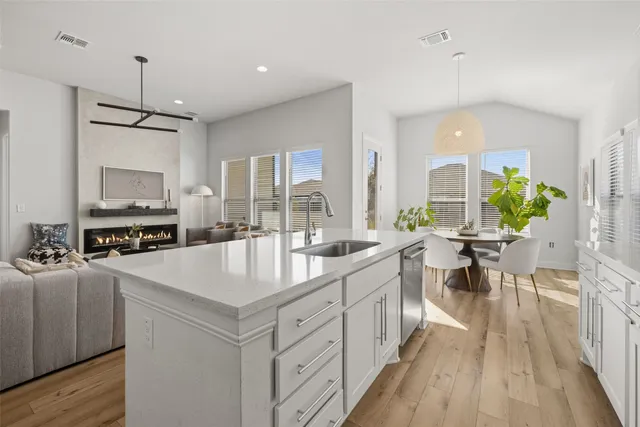 $425,000 | 16529 Summery Street, Manor, TX 78653