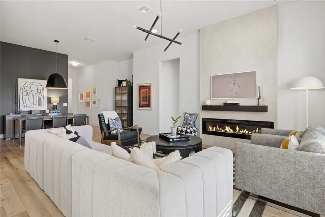 $425,000 | 16529 Summery Street, Manor, TX 78653