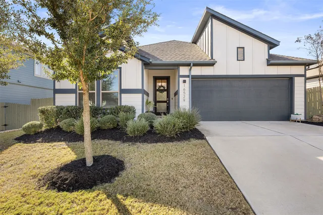 $425,000 | 16529 Summery Street, Manor, TX 78653