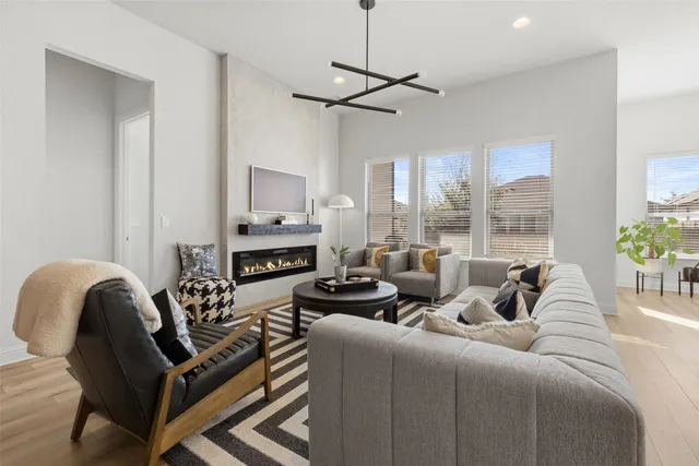 $425,000 | 16529 Summery Street, Manor, TX 78653