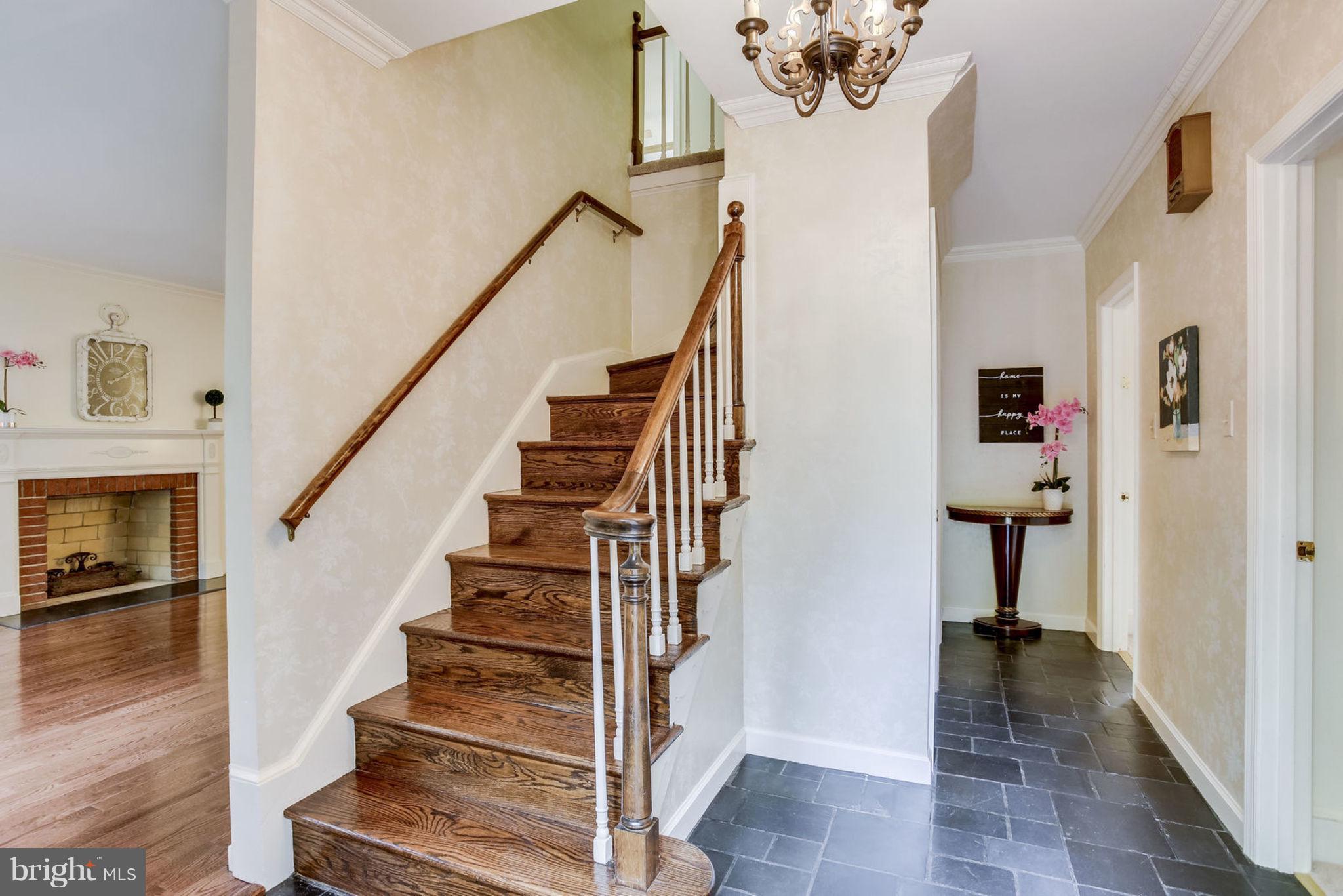 1423 Aldenham Lane Reston, VA 20190 - Photo 3 of 30 Grand foyer greets you home