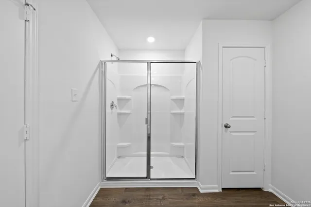 $319,900 | 16004 Stratford Cove, Lytle, TX 78052