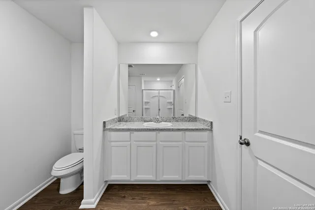 $319,900 | 16004 Stratford Cove, Lytle, TX 78052