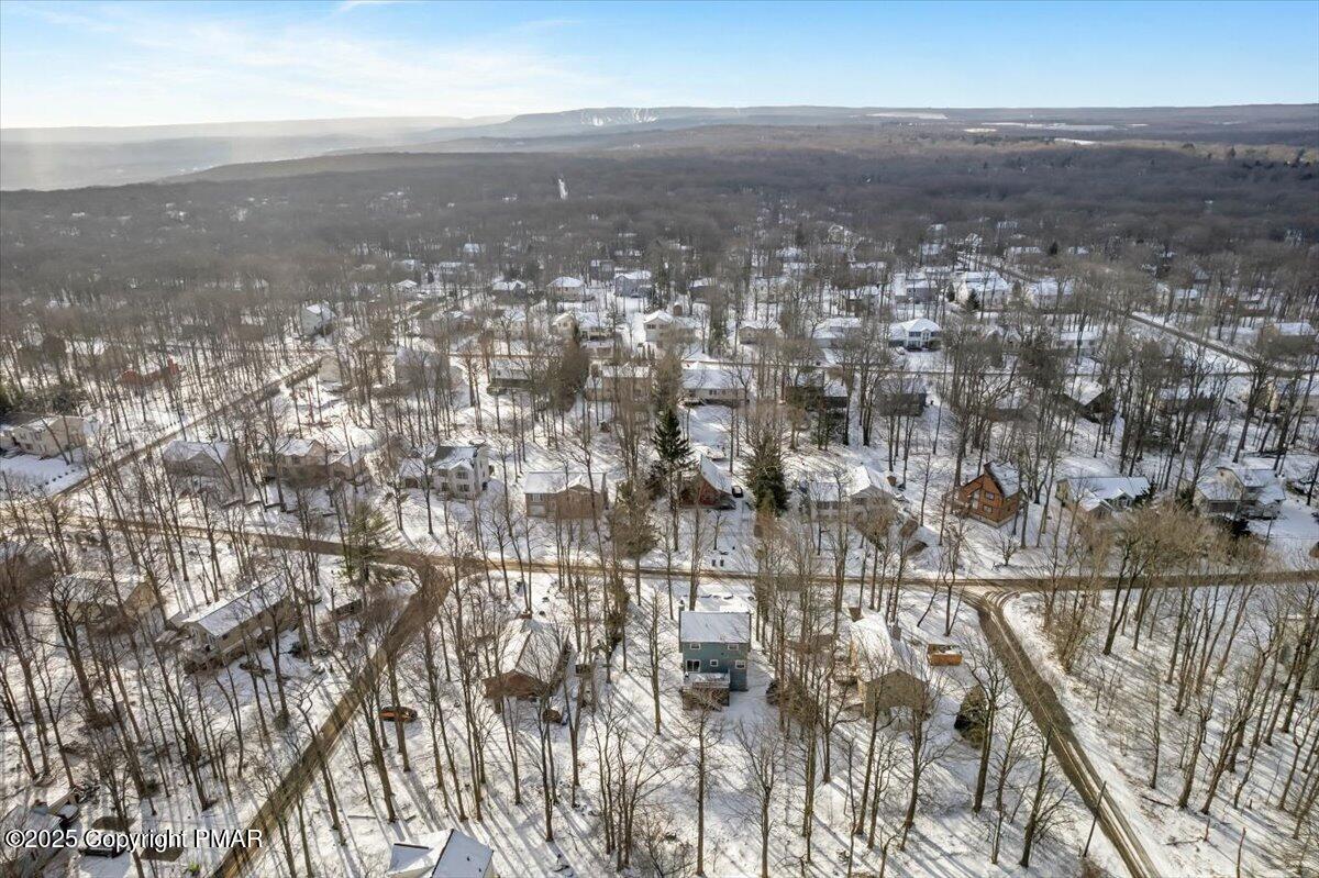 1662 Cotswald Road Tobyhanna, PA 18466 - Photo 43 of 43 a view of city and mountain