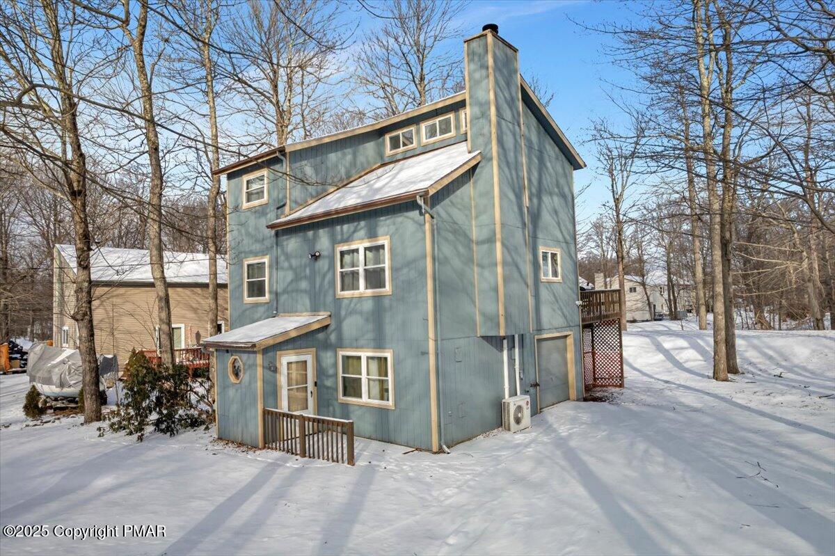 1662 Cotswald Road Tobyhanna, PA 18466 - Photo 5 of 43 a view of a house with a outdoor space