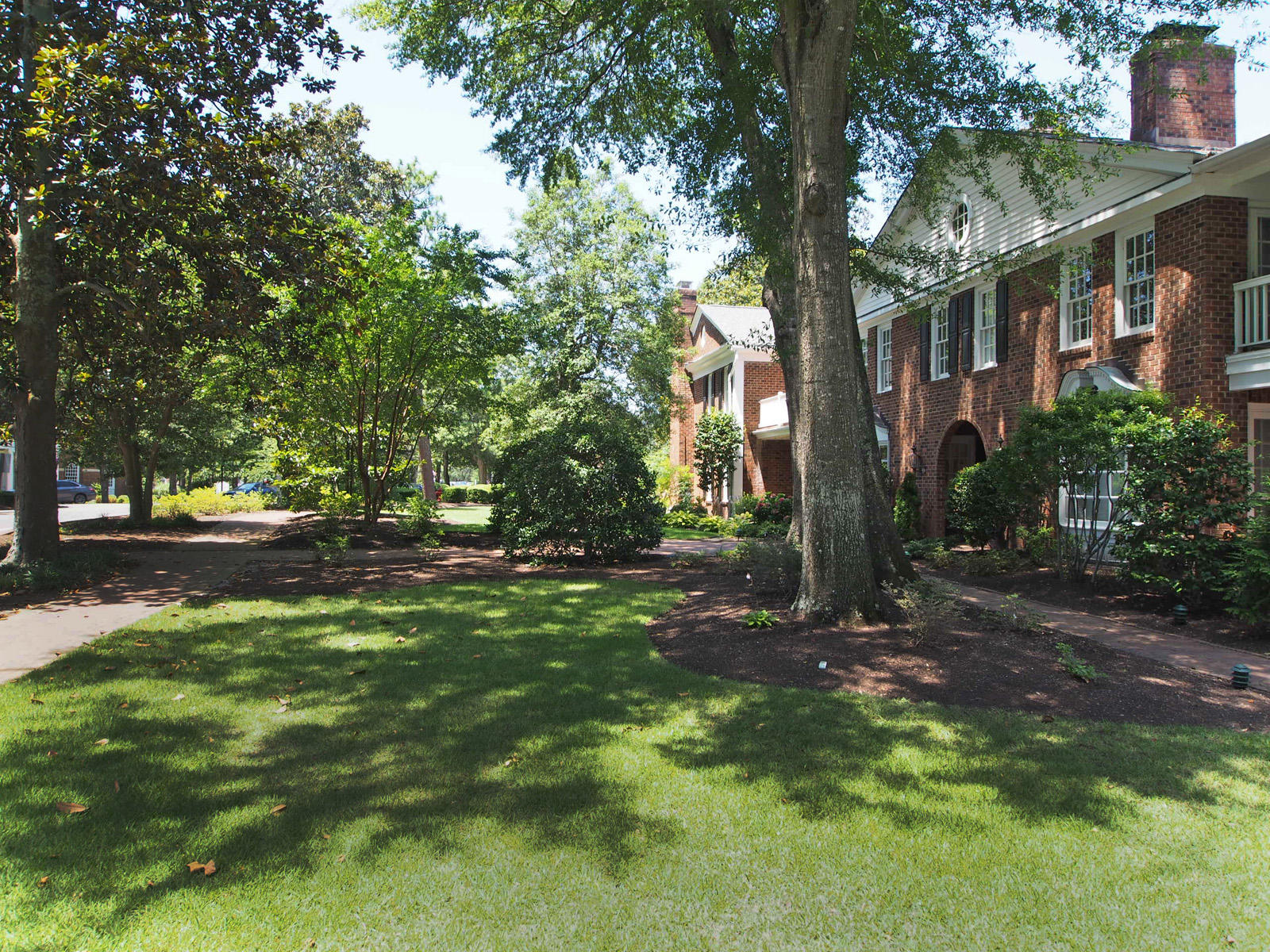 161 Cherokee Road, Unit 4 Pinehurst, NC 28374 - Photo 44 of 59 grounds6