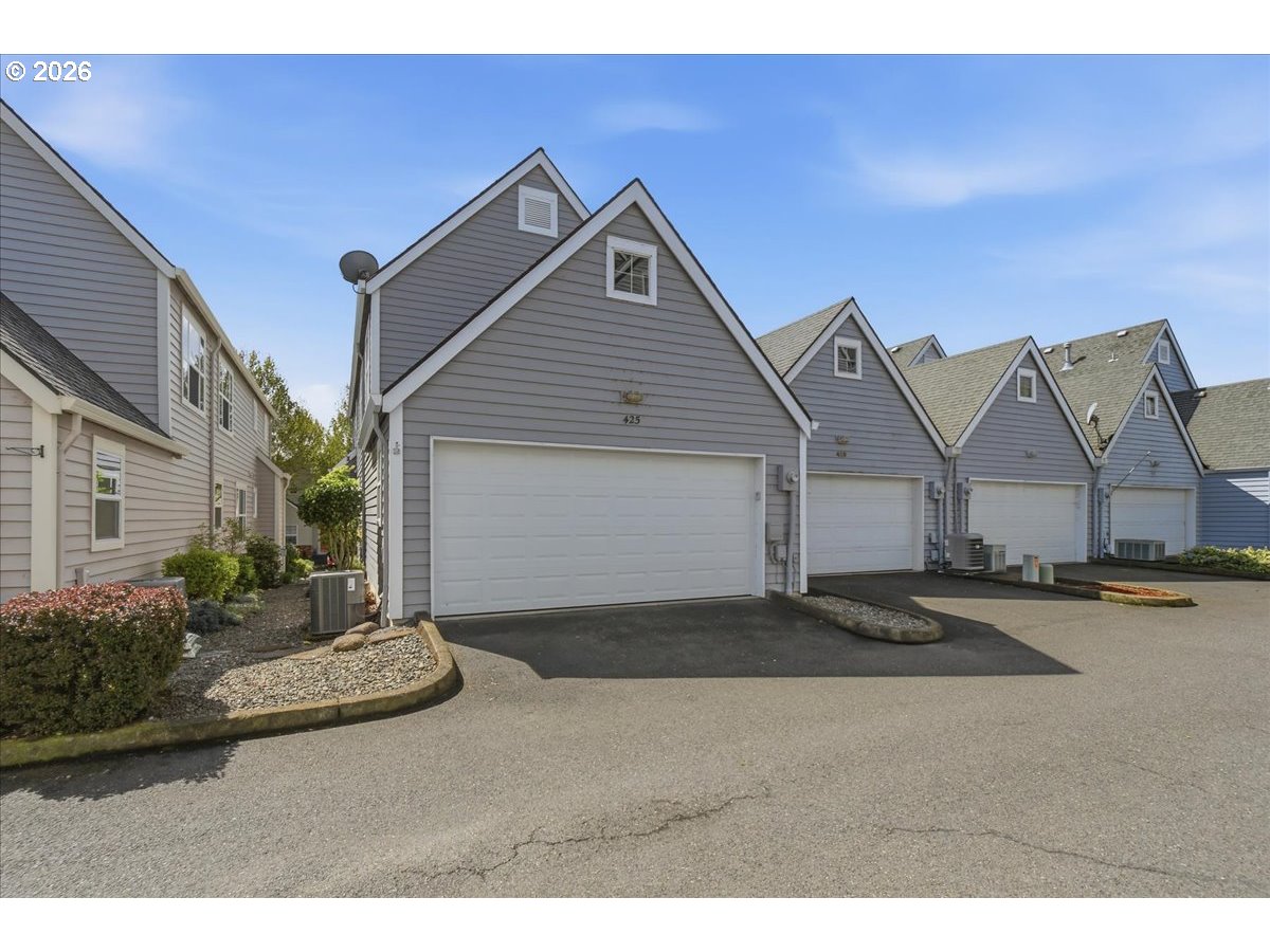 425 Northeast Roth Street Portland, OR 97211 - Photo 30 of 34 Gallery Image 30