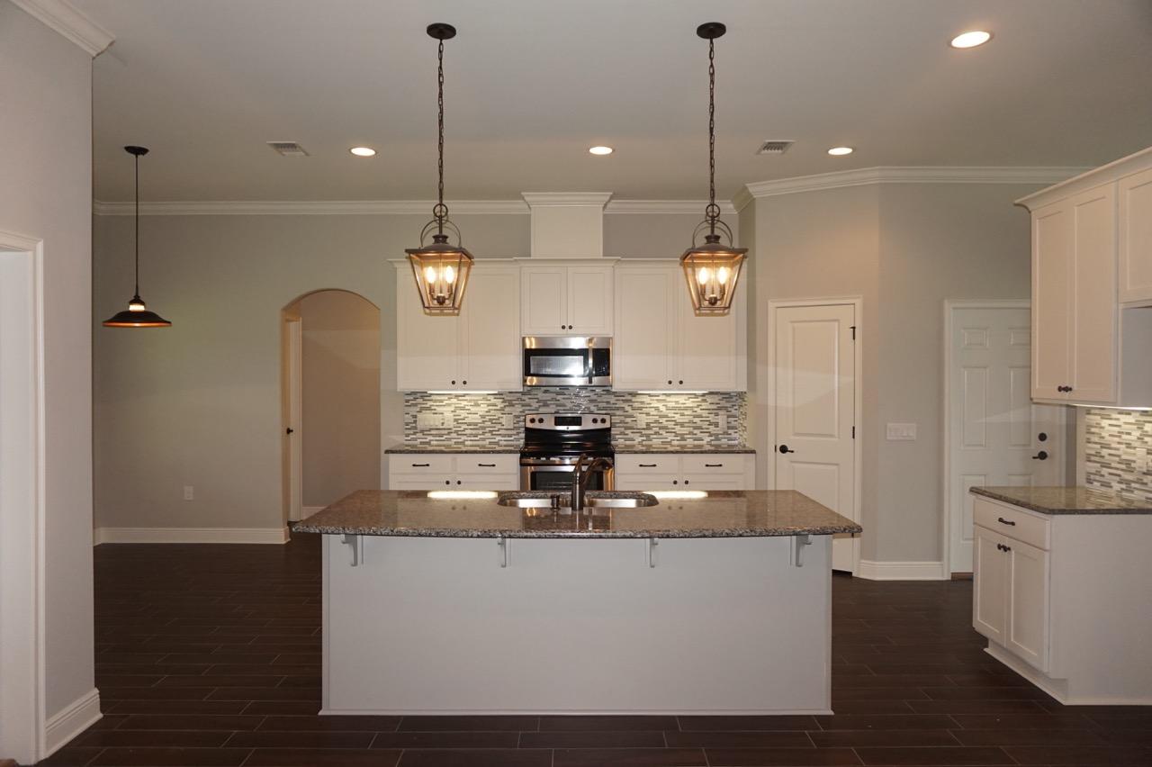 7151 Manatee Street Navarre, FL 32566 - Photo 9 of 51 DSC03104