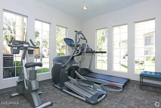 $1,424 | 250 South Elizabeth Way, Unit B3, Chandler, AZ 85225