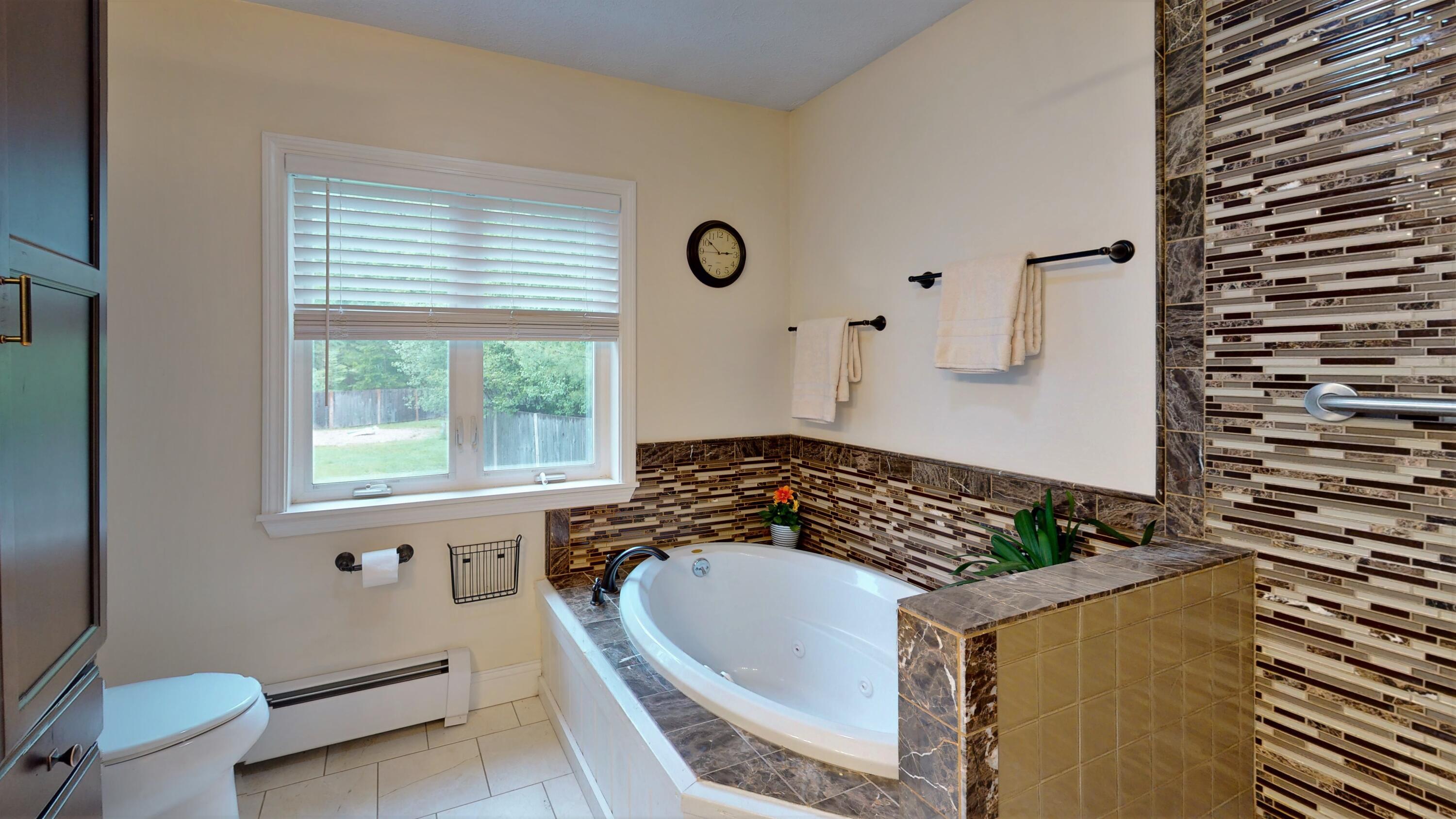 37 Stirling Way Cumberland Center, ME 04021 - Photo 48 of 94 Gorgeous Soaking Tub