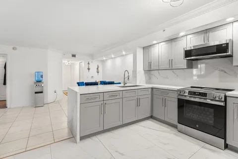 $250,000 | 4180 San Marino Boulevard, Unit 107, West Palm Beach, FL 33409