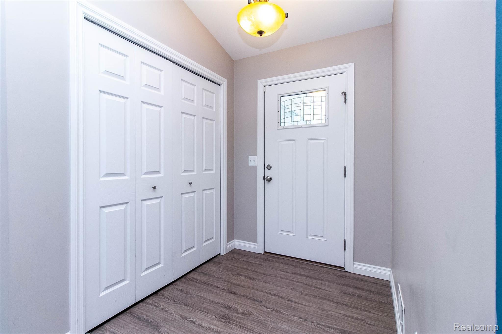 9556 Amy Road Algonac, MI 48001 - Photo 5 of 31 5.jpg