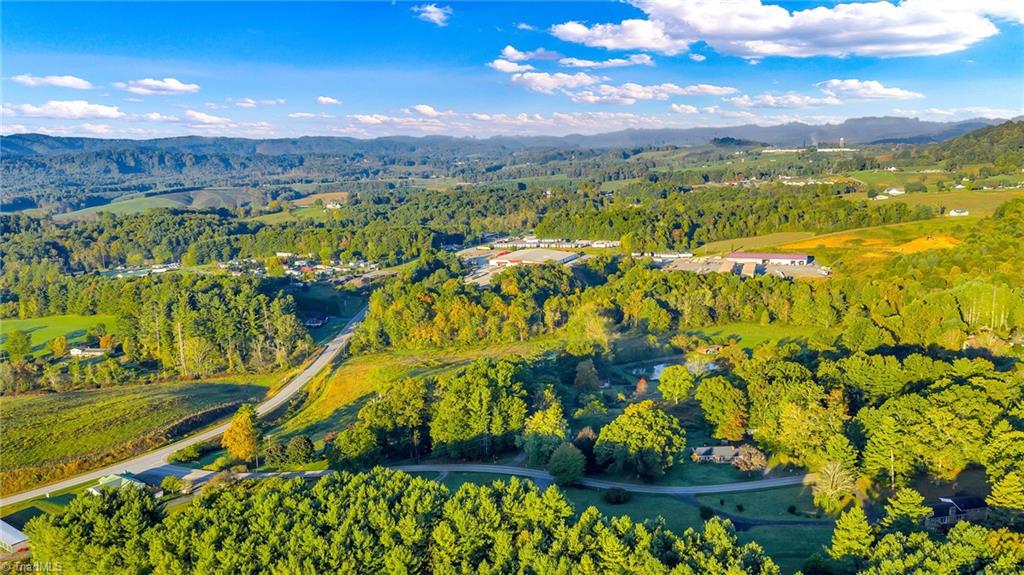 117 Andrews Ridge Road Sparta, NC 28675 - Photo 13 of 49