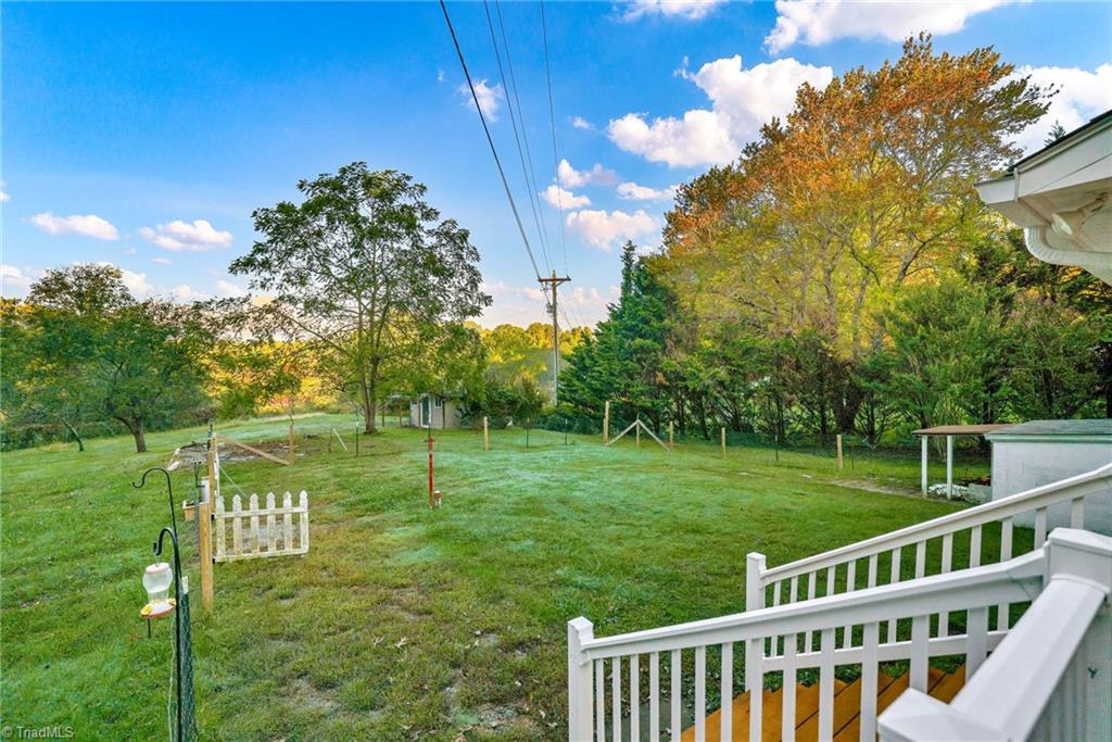 117 Andrews Ridge Road Sparta, NC 28675 - Photo 17 of 49