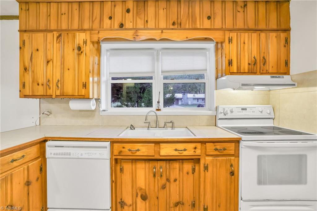 117 Andrews Ridge Road Sparta, NC 28675 - Photo 37 of 49
