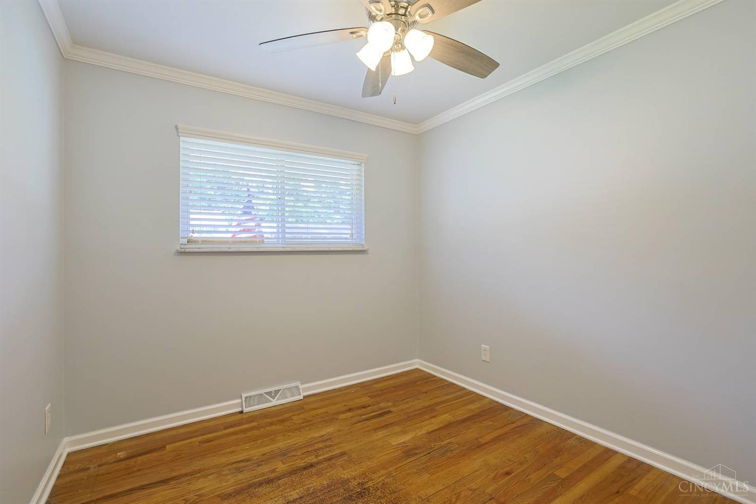 3958 Ridgecombe Drive Cincinnati, OH 45248 - Photo 17 of 34 Gallery Image 17