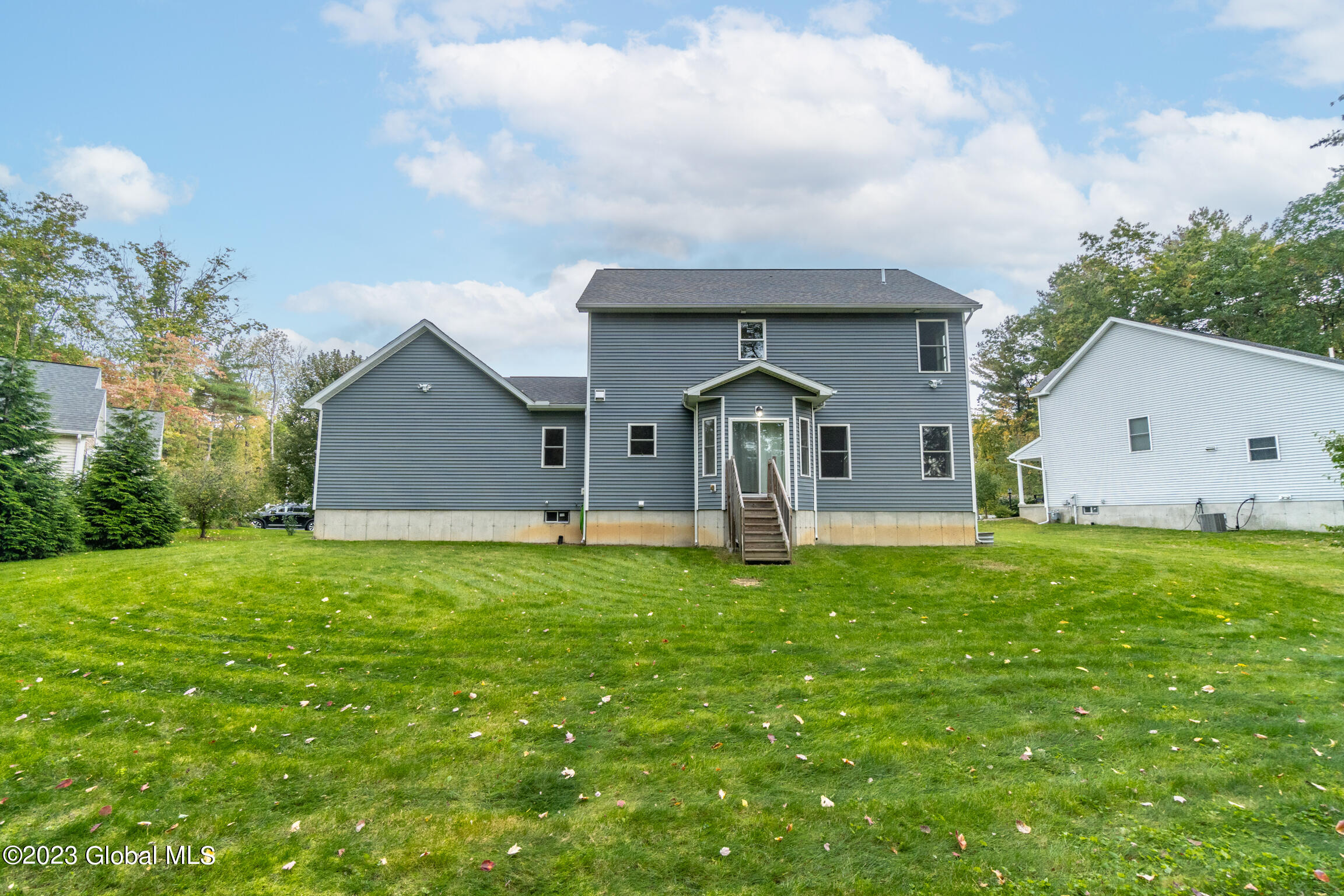 14 David Lane Halfmoon, NY 12065 - Photo 11 of 48 14 David Ln-11 - Copy